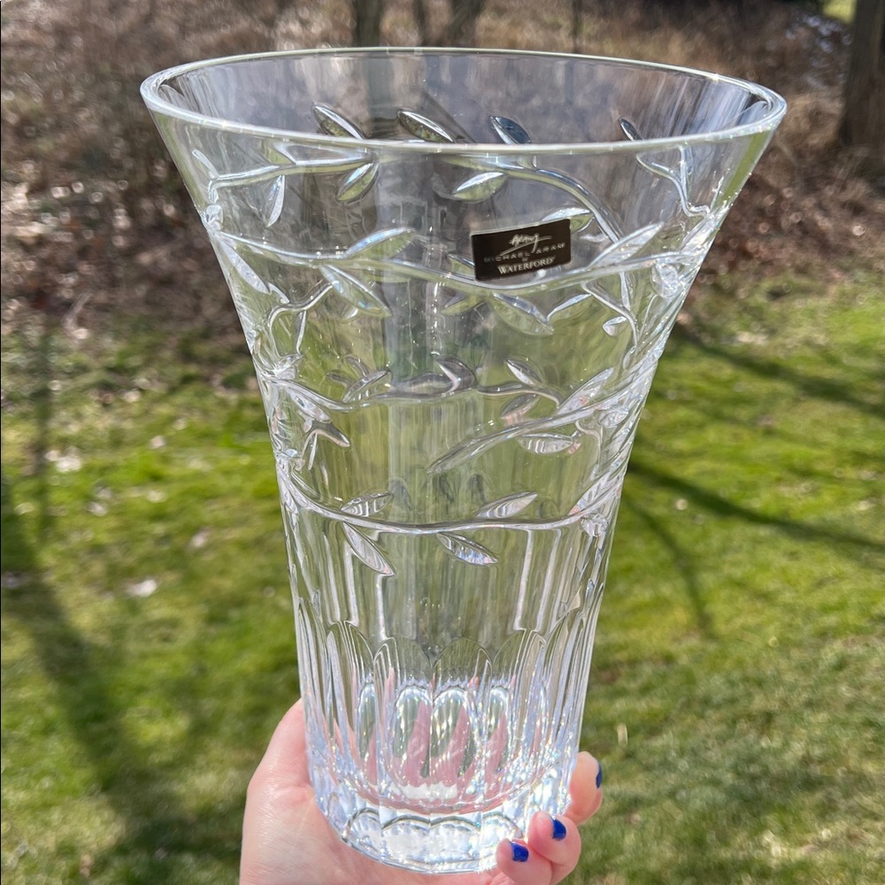 Beautiful Waterford Crystal Michael Aram Garland Romance 10” Flower Vase